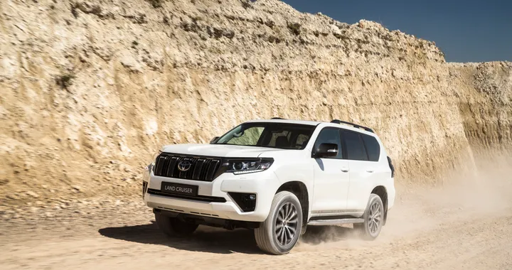 Toyota Land Cruiser si aggiorna: più tecnologia e più potenza
