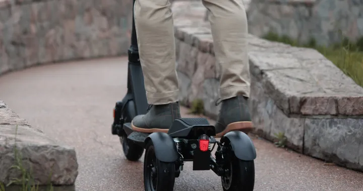 Gotrax G Pro, nuovo monopattino elettrico con 3 ruote