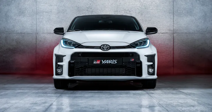 Toyota impedirà le accelerate involontarie grazie all'AI | Da quest'estate