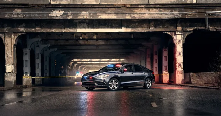Ford: AI e guida autonoma per l'auto della Polizia a cui sarà difficile sfuggire