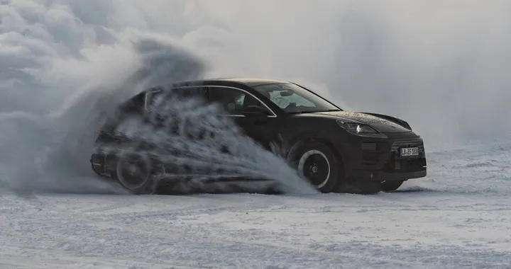 Porsche Macan, nuovi dettagli del SUV elettrico
