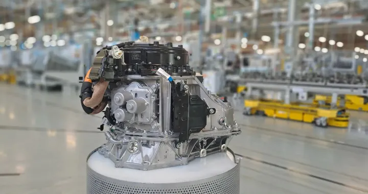 Horse DB49, trasmissione a quindici marce per le Renault Plug-in