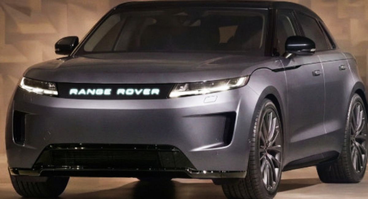 SUV fastback Range Rover GT con design sportivo e tecnologia innovativa, in produzione a Halewood