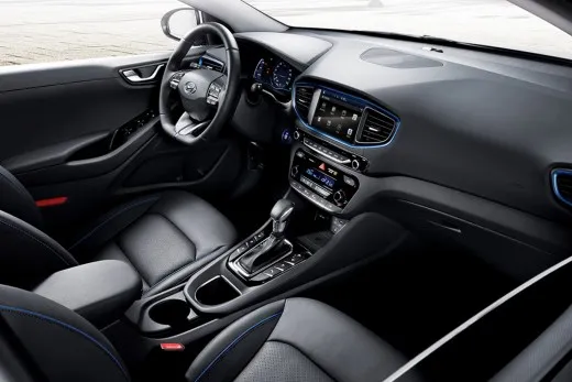 Hyundai IONIQ: motori e piattaforma