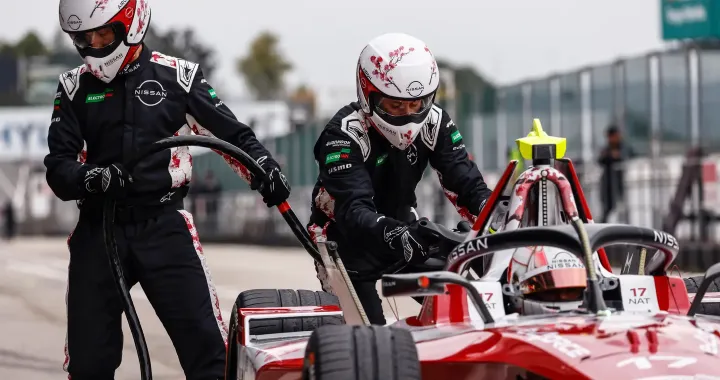 Formula E, pit stop ad altissima potenza: ricarica a 600 kW in gara