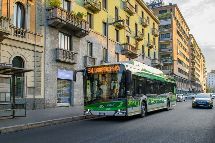 ingrandisci immagine