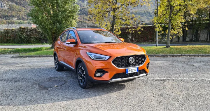MG ZS benzina: il B-SUV per tutti con un prezzo contenuto