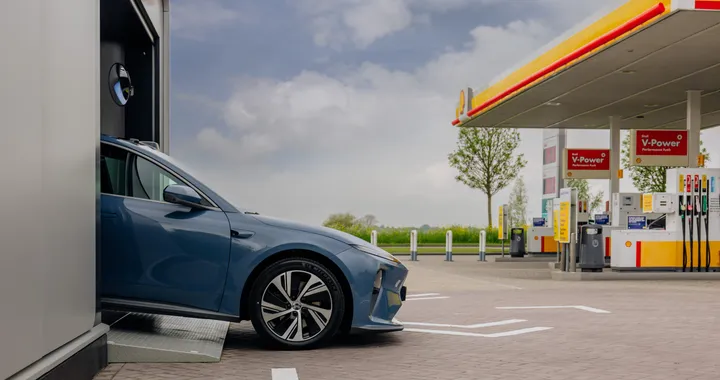 NIO apre in Olanda la prima stazione per il battery swap con Shell