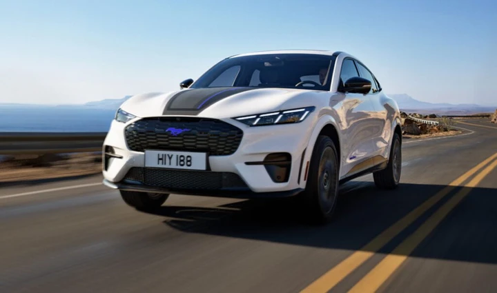 Ford aggiorna la Mach-E: più autonomia e una sorpresa
