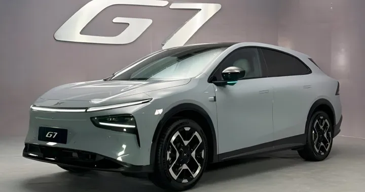 Xpeng presenta il nuovo SUV G7: alza l'asticella della guida autonoma