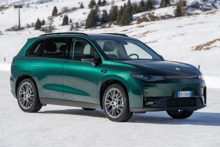 Leapmotor C10, arriva la nuova AWD con 600 CV e doppio motore. Prezzi e c'è pure la Long Range