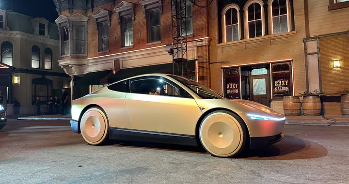 I dazi di Trump mettono nei guai Tesla. Sospesi i piani di produzione del Cybercab