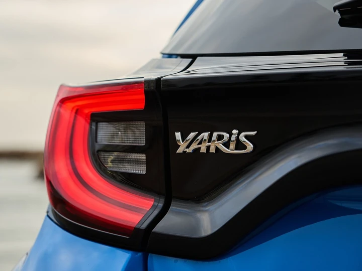 Nuova Toyota Yaris: la quinta generazione sarà anche elettrica