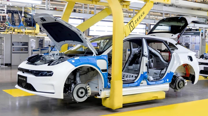 Geely beffa i dazi dell'UE: utilizzerà le fabbriche Volvo e Ford dal 2028