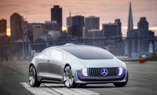Mercedes-Benz: via libera ai test autonomi a Stoccarda