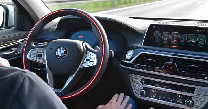 Guida autonoma in Italia: secondo ANFIA siamo a metà strada