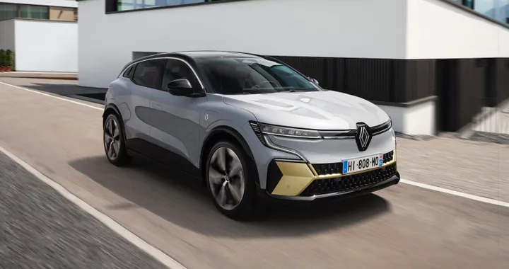 Renault Megane elettrica: sospesa la produzione per la carenza di componenti