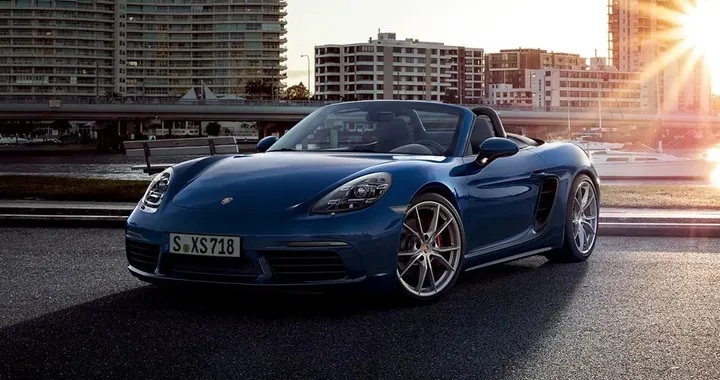 Porsche Boxster elettrica, ancora test invernali per la nuova roadster. Video spia