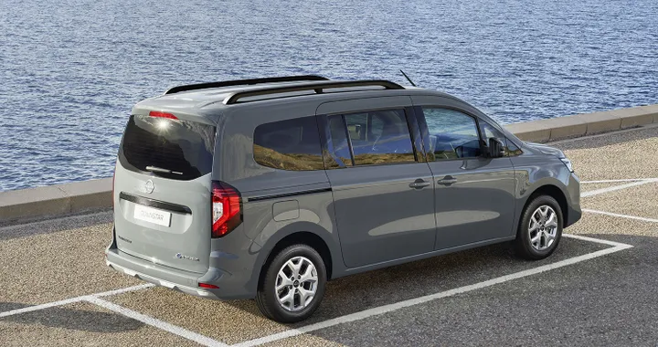 Nissan Townstar Evalia: spazio, comfort e versatilità