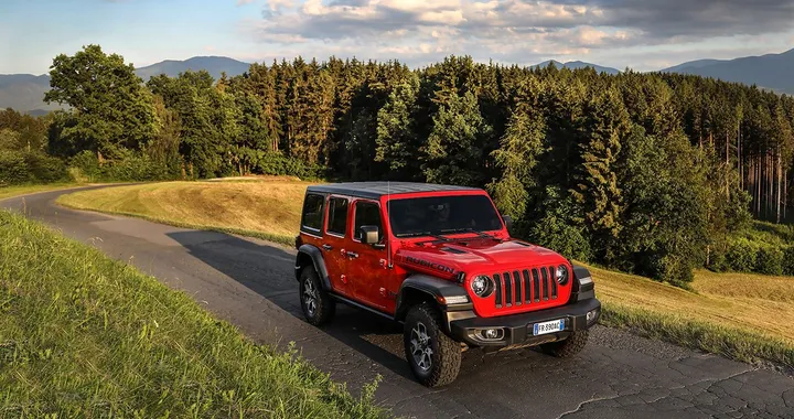 Jeep Wrangler, in arrivo una versione ibrida Plug-in