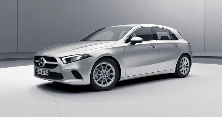 Mercedes Classe A, il restyling si fa vedere su strada