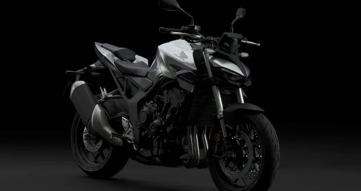 Honda CB1000 Hornet ufficiale: motore 4 cilindri e 150 CV