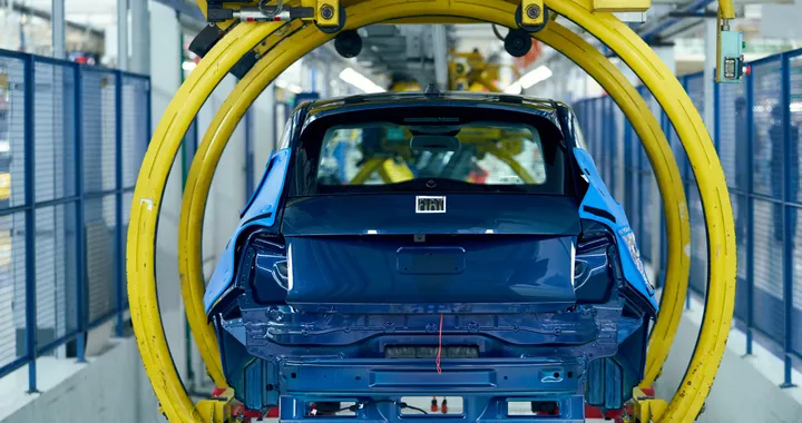 Stellantis prolunga lo stop di Mirafiori fino a novembre. Mancano gli ordini per la 500e