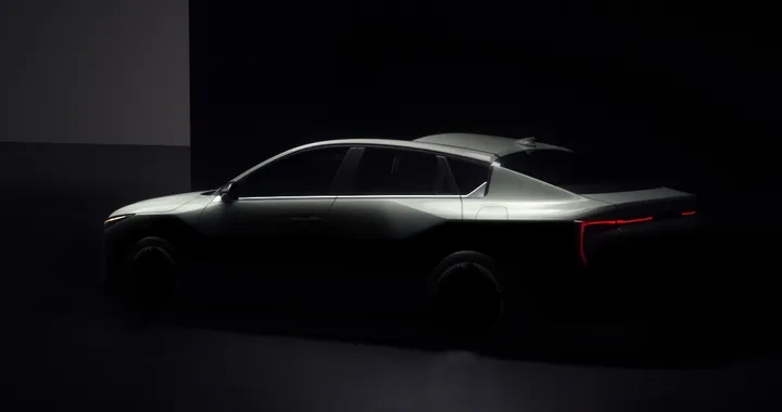 KIA K4, teaser della nuova berlina. Presentazione il 21 marzo
