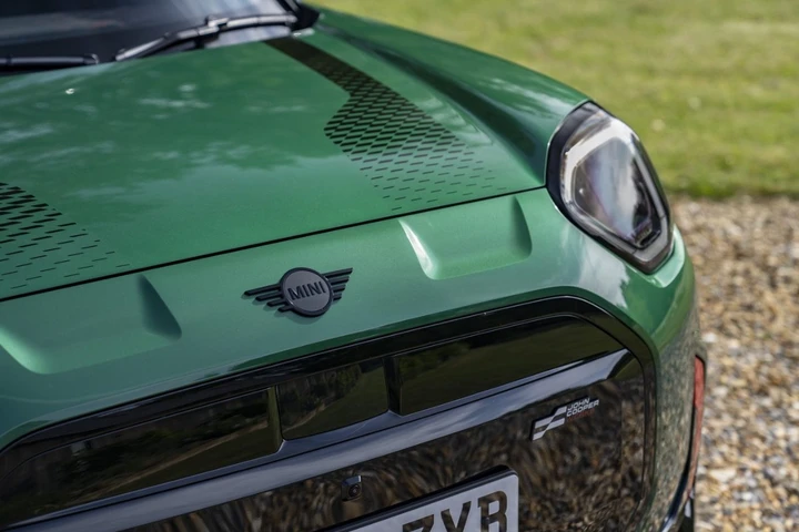 Mini apre alla trazione posteriore: svolta epocale per la Cooper
