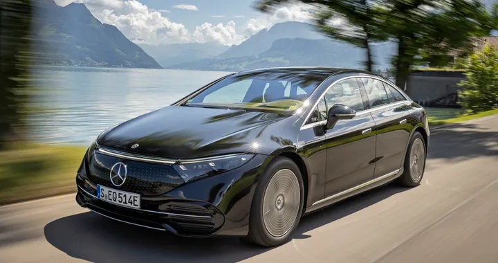 Mercedes EQS, partono le vendite: nuove funzioni grazie agli aggiornamenti OTA