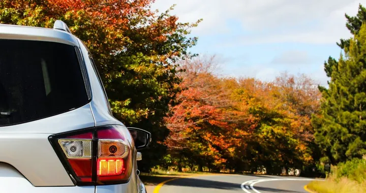 In vacanza a ottobre al caldo: ecco come risparmiare sul noleggio auto