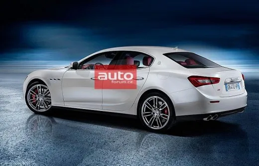 Maserati Ghibli: prime foto ufficiali?