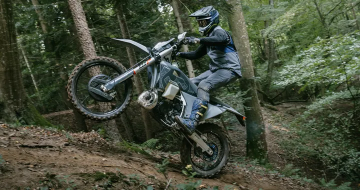 Husqvarna, ecco i nuovi modelli enduro Pro: TE 300 e FE 350