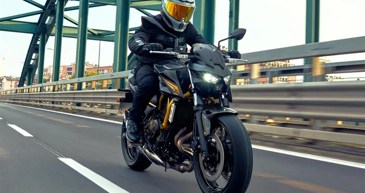 Svelata la nuova Kawasaki Z650 S 2026: look grintoso e più tecnologia per la naked