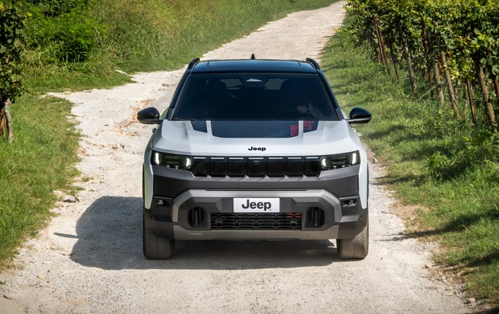 Nuova Jeep Compass, debuttano la Plug-in e la 4xe con la trazione integrale