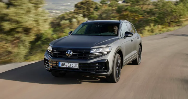 Nuova Volkswagen Touareg R eHybrid, partono gli ordini in Italia. Prezzo