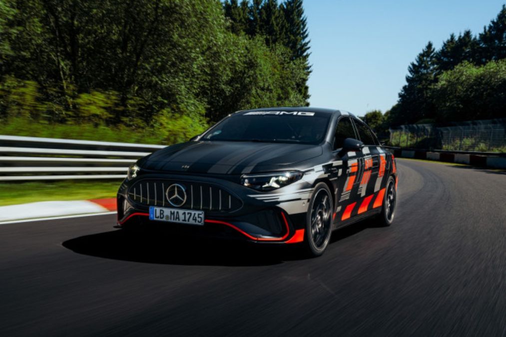Mercedes-AMG CLA 45 4MATIC+ completa il circuito Nürburgring in 7:32.070