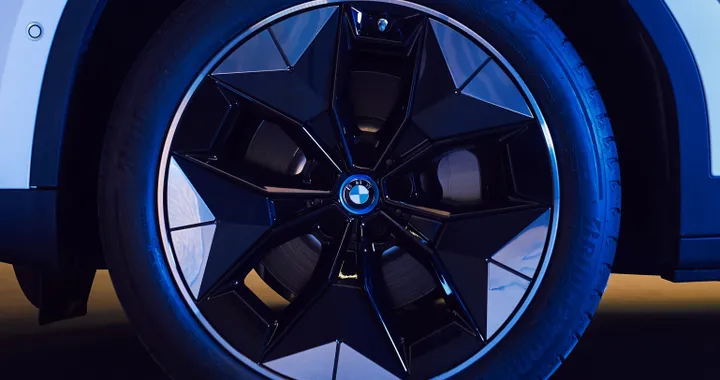 BMW iX3: dalla rete spuntano le prime foto reali | Rumor
