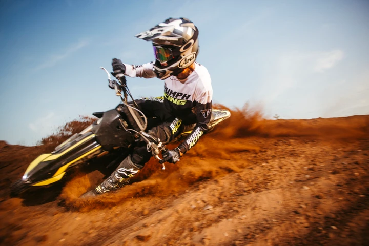 Triumph svela la nuova TF 250-X 2027: l'evoluzione del cross