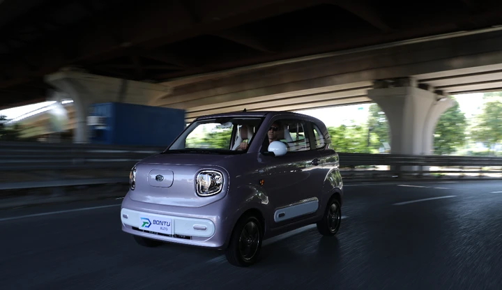 Minicar elettriche Bontu: la svolta low-cost cinese parte da Milano