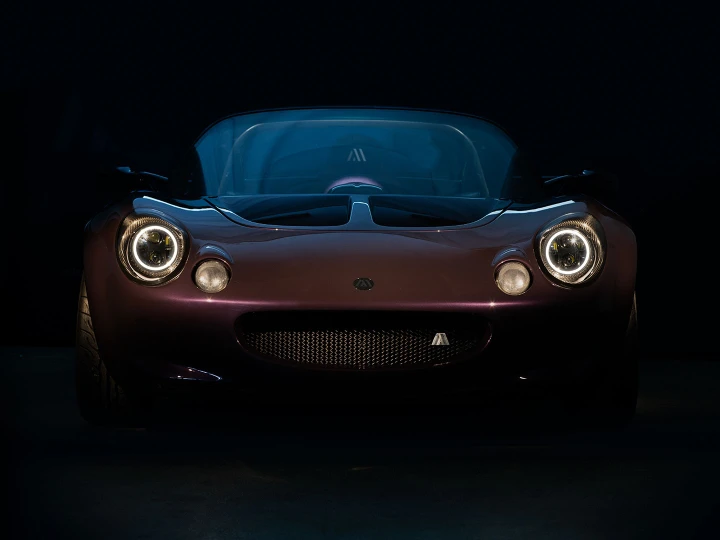 Ecco il restomod della Lotus Elise S1, fibra di carbonio e prestazioni da supercar