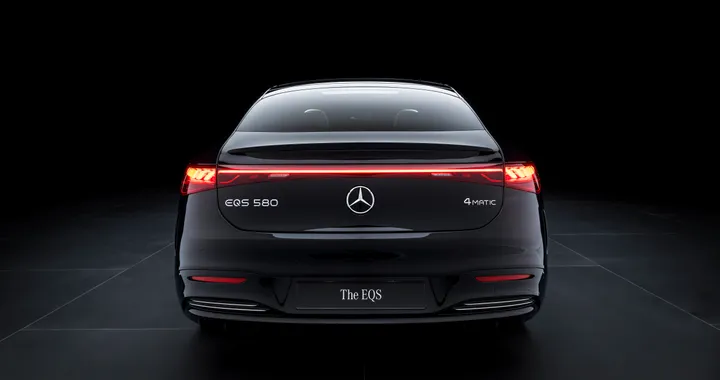 Mercedes rinuncia alla sigla EQ: i modelli elettrici riprenderanno i nomi storici