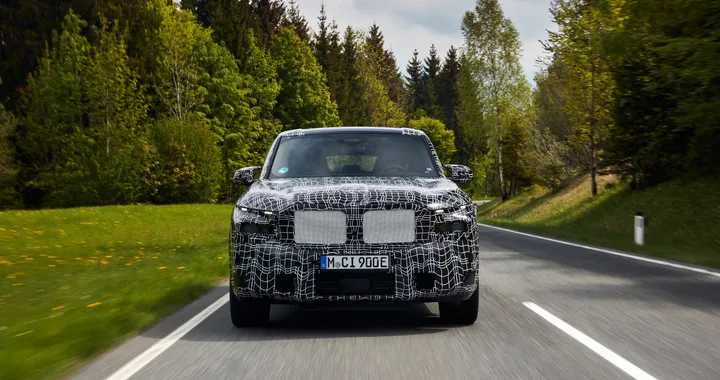 BMW XM, il SUV sportivo Plug-in si è fatto spiare al Nurburgring