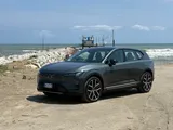 Volvo EX60: il SUV elettrico da oltre 800 km di autonomia - Video