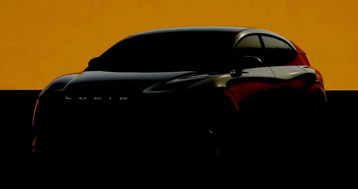 Lucid, teaser del suo nuovo SUV elettrico di medie dimensioni. Arriverà nel 2026