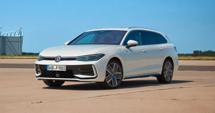Nuova Volkswagen Passat, partono gli ordini in Italia. Prezzi