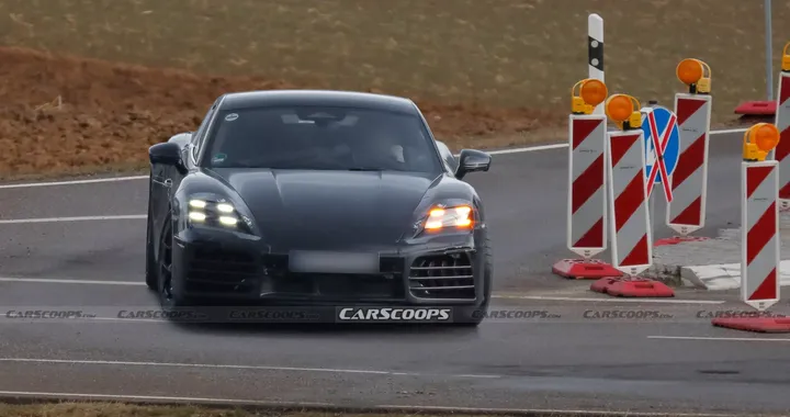 Porsche Cayman, la rivoluzione elettrica sta arrivando: ecco le prime foto spia