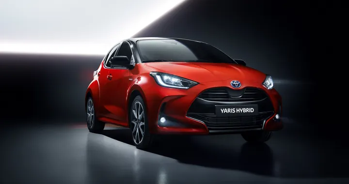 Nuova Toyota Yaris: adesso si può prenotare online