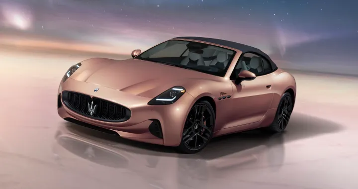 Maserati GranCabrio Folgore, ecco la cabrio elettrica con 3 motori