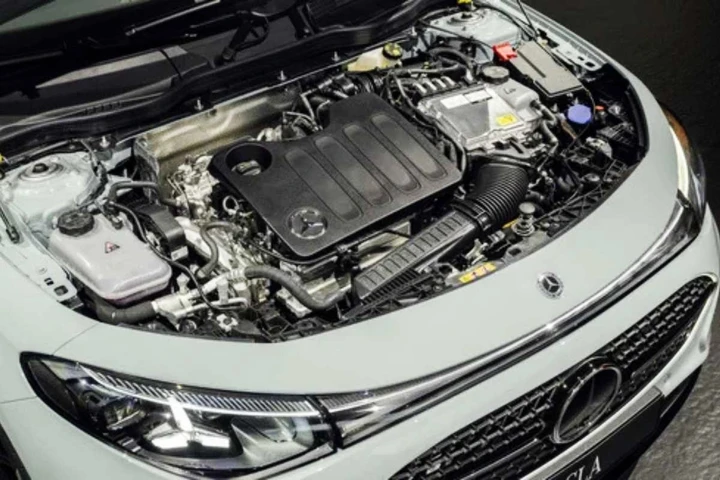 Auto elettrica quanto mi costi? L’analisi sulle riparazioni fa emergere un'amara verità